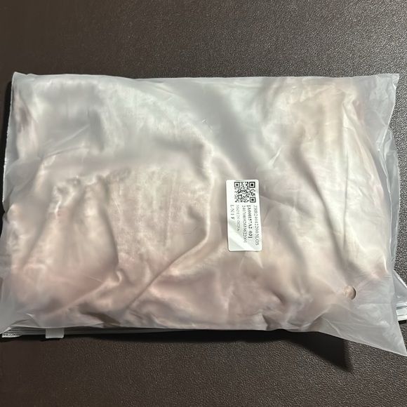 NWT Butterfly 3/4 sleeve shirt - Picture 11 of 11